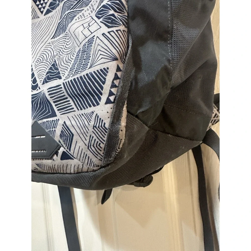North Face Back Pack‎
